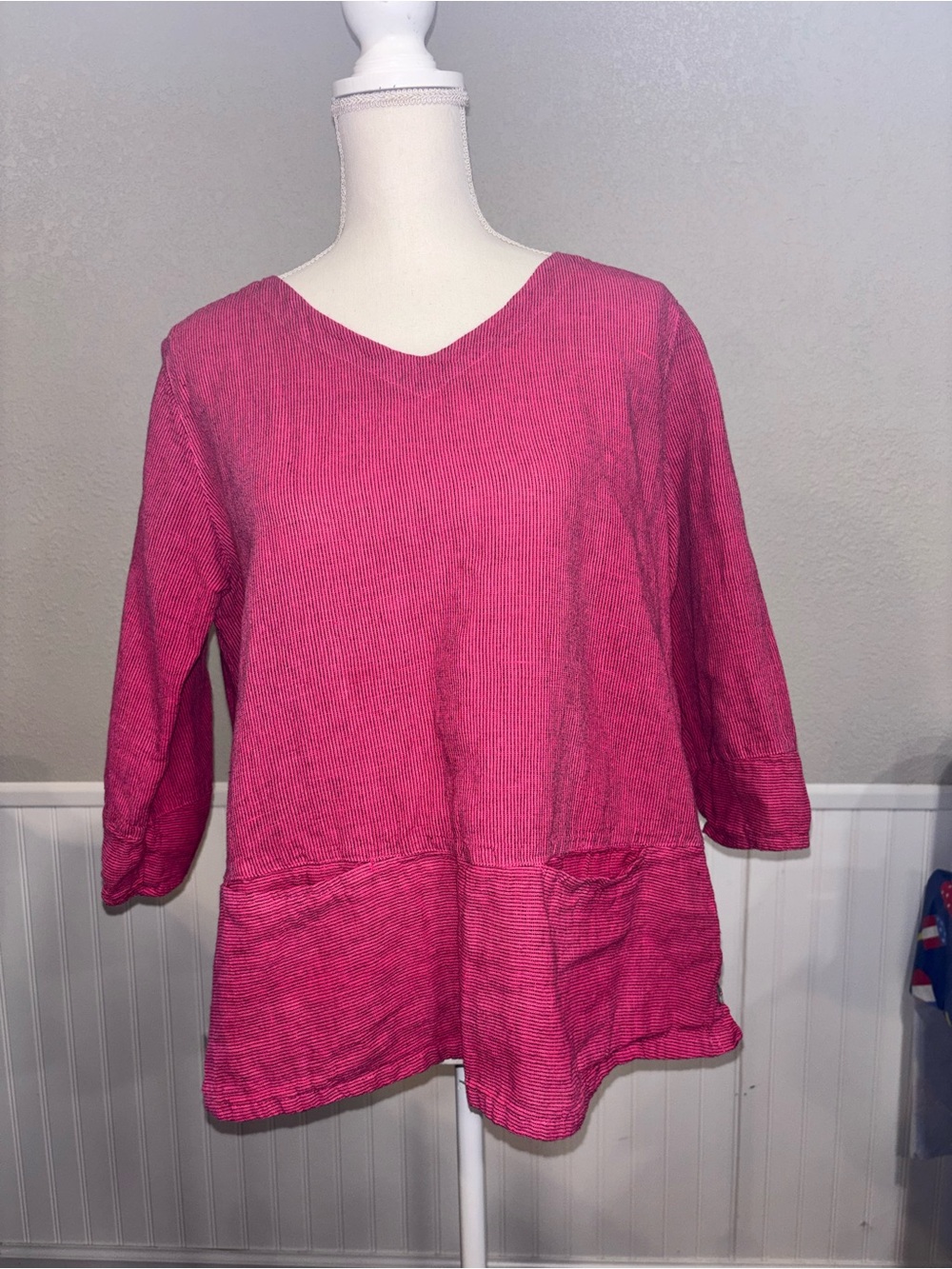 KLEEN Pink Black Textured Knit Tunic Top Medium V-Neck Pockets